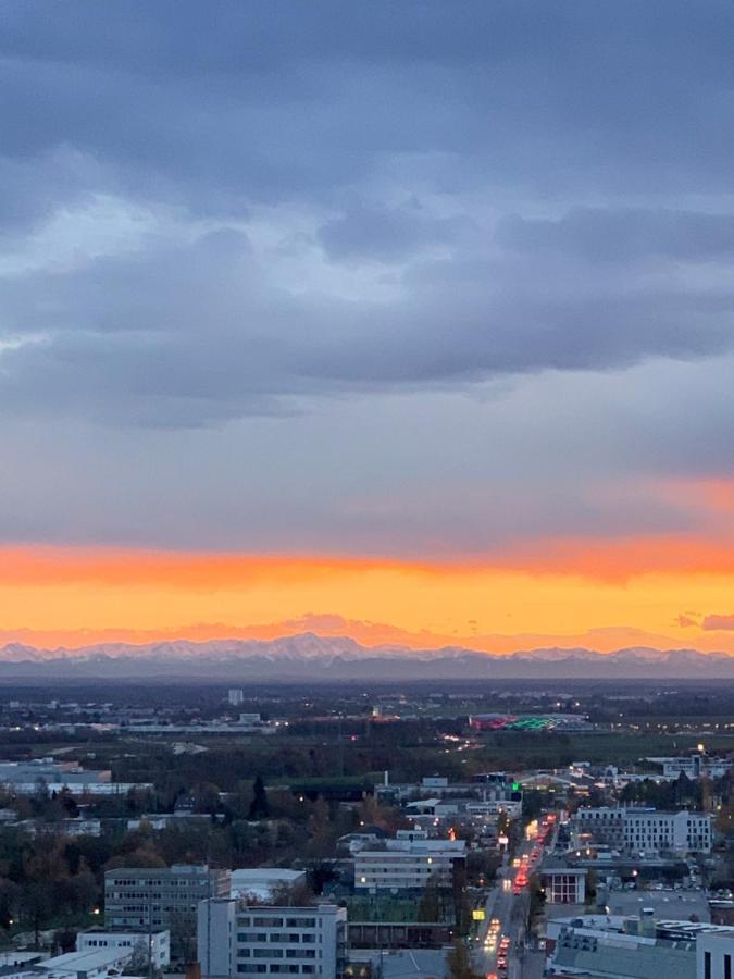 Great City View I 26 Floor I Netflix And Boxspringbed Augsburg Exteriér fotografie